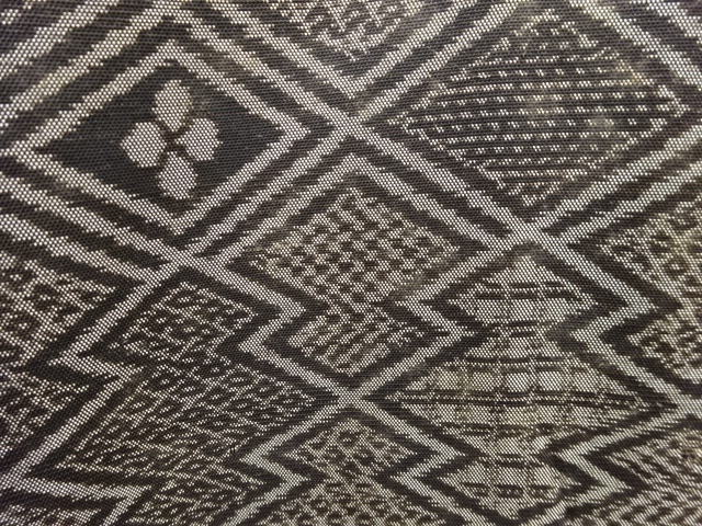 JAPANESE KIMONO / ANTIQUE ENSEMBLE KIMONO / SILK / DORO OSHIMA TSUMUGI / WOVEN MATSUKAWABISHI